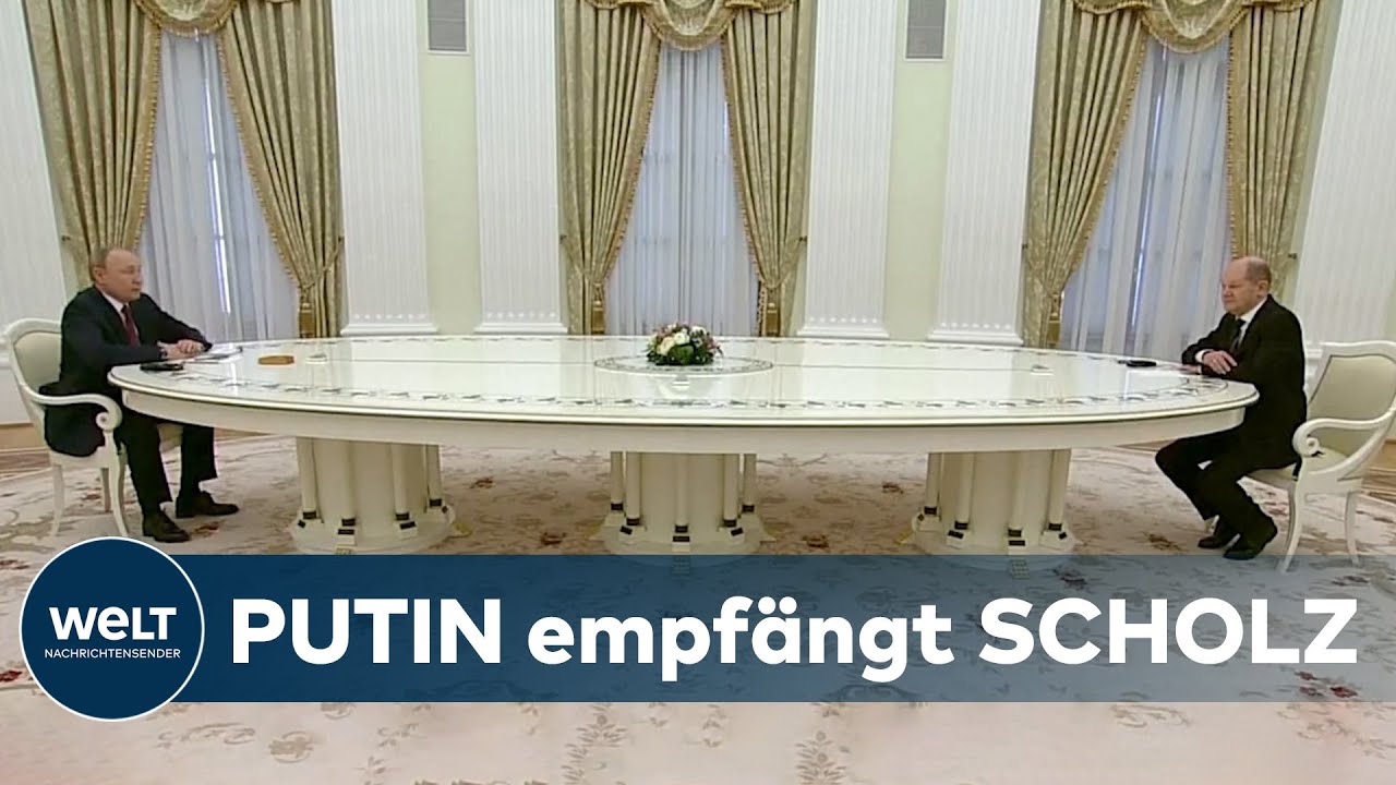 SCHOLZ bei PUTIN: Begr&uuml;&szlig;ung am Sechs-Meter-Tisch | WELT DOKUMENT