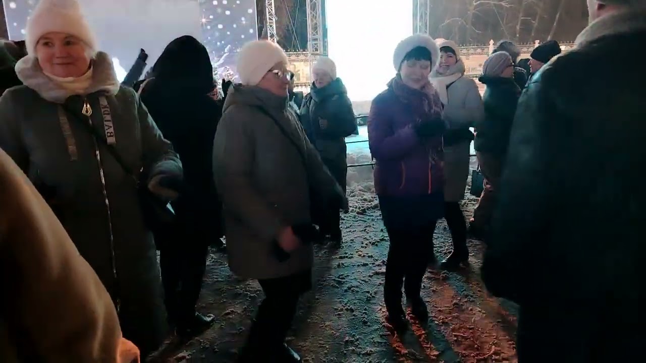 07.01.Танцы на площади. 