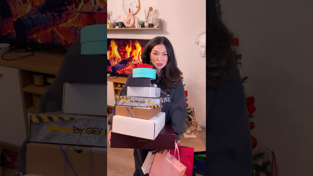 Распаковка Новогодних подарков от брендов🎁🎄
