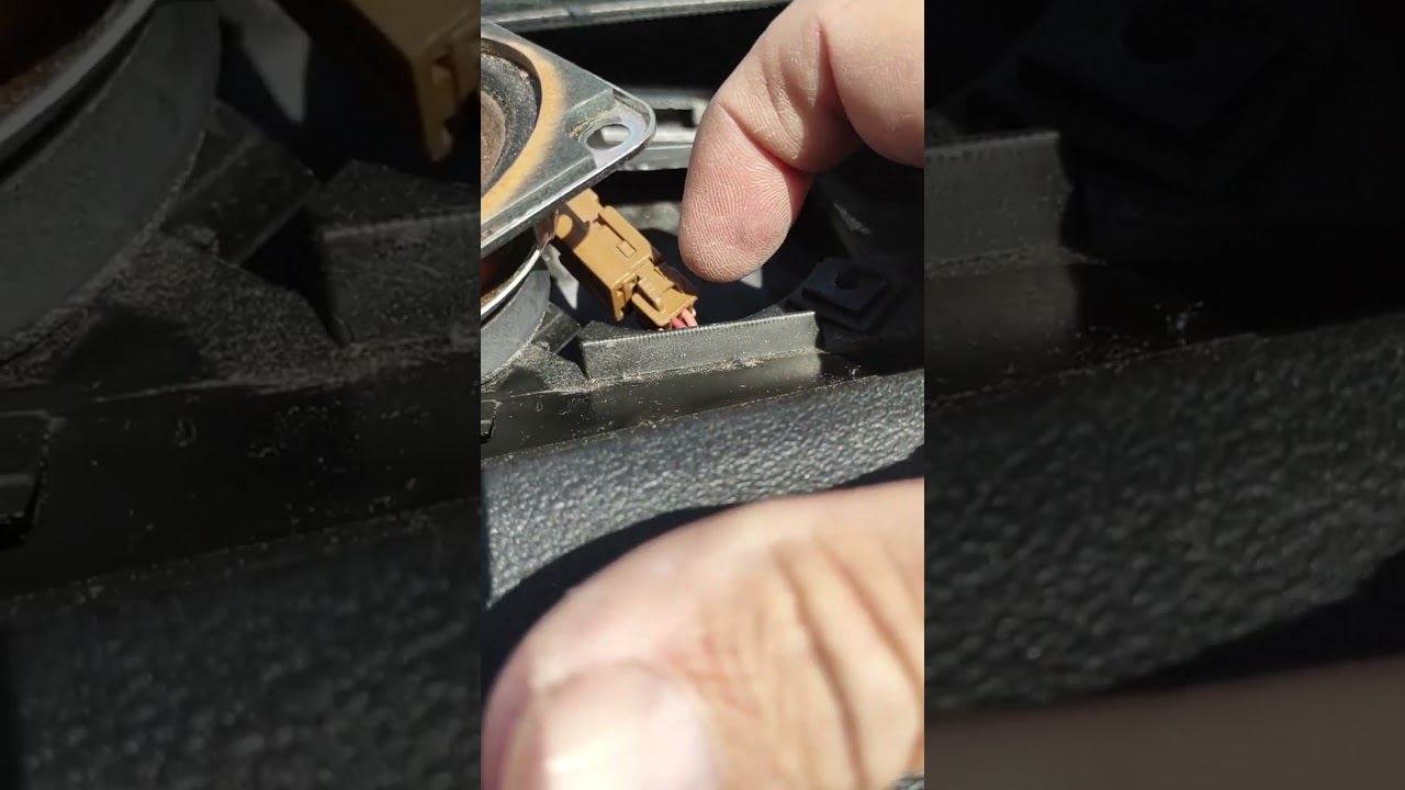 2010 Nissan Sentra dash speaker