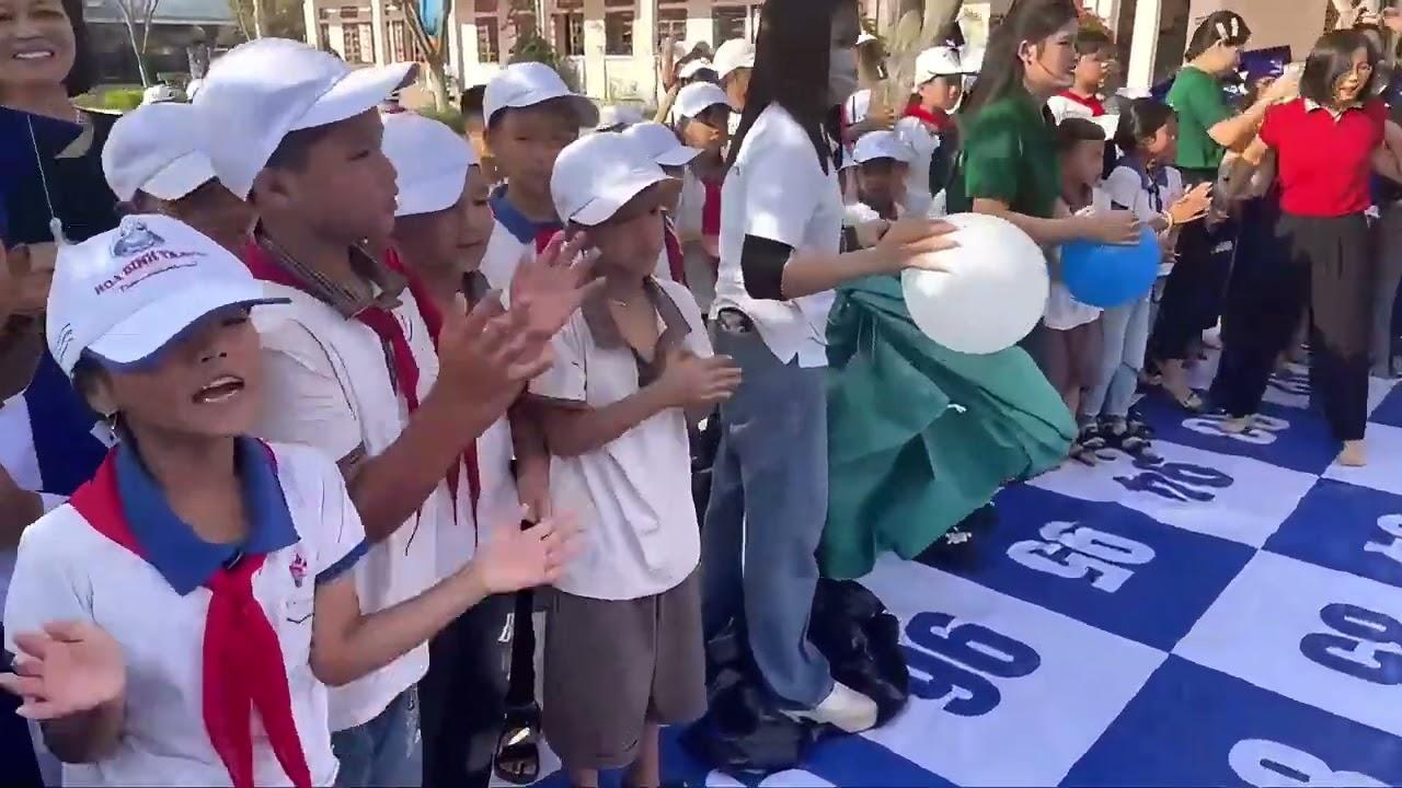Sự kiện Rung Chuông Vàng trường Tiểu học Tây Lương - Tiền Hải - Thái Bình