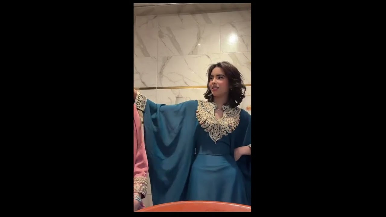 هيام مع اخواتها البنات بلباس المغربي في المطبخ من بث اليوم 3/28