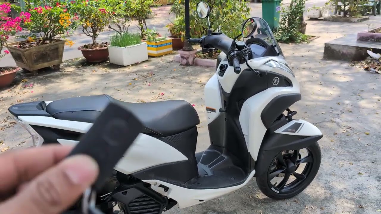 Thật sự là Yamaha TRICITY tuyệt vời anh em, lái cực kì an toàn luôn