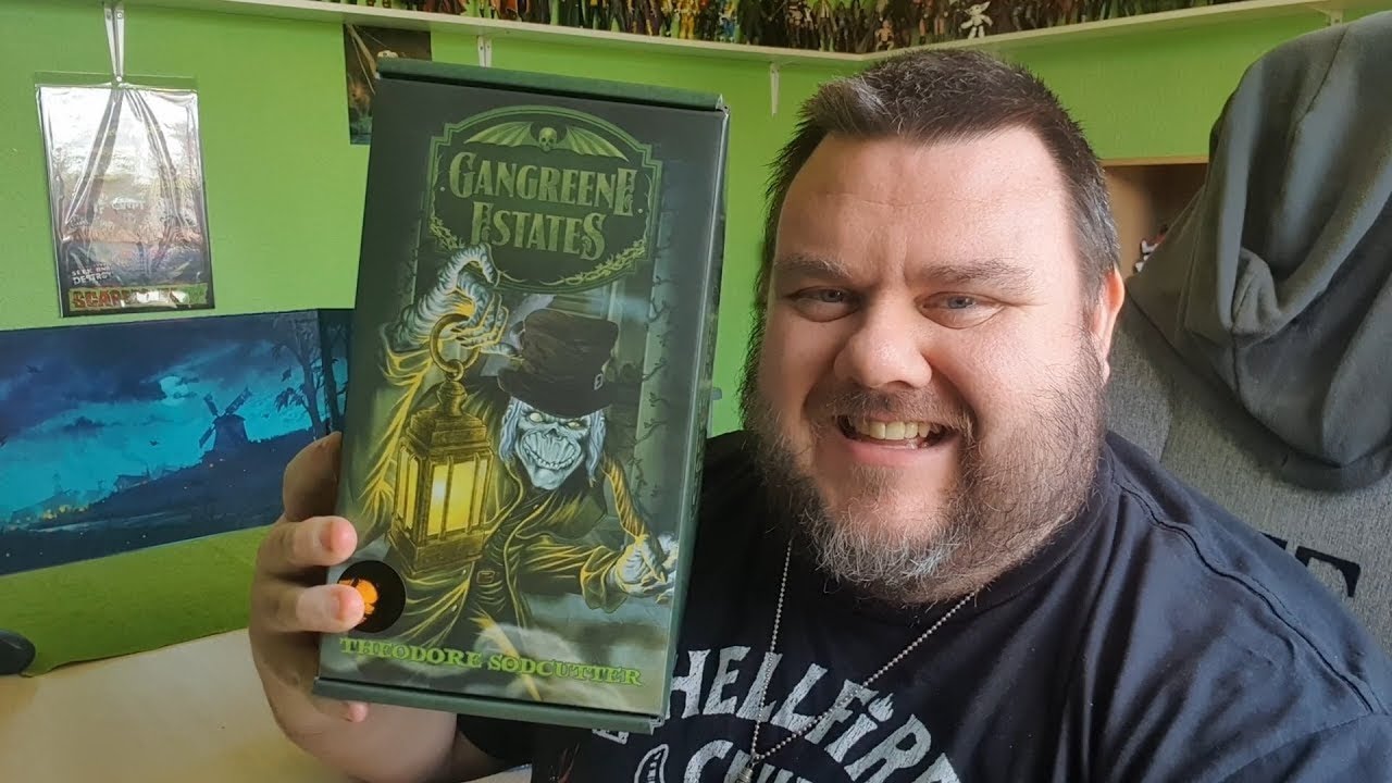 Gangreene Estates Theodore Sodcutter Mezco One 12 Collective Deluxe Horror Figure Review
