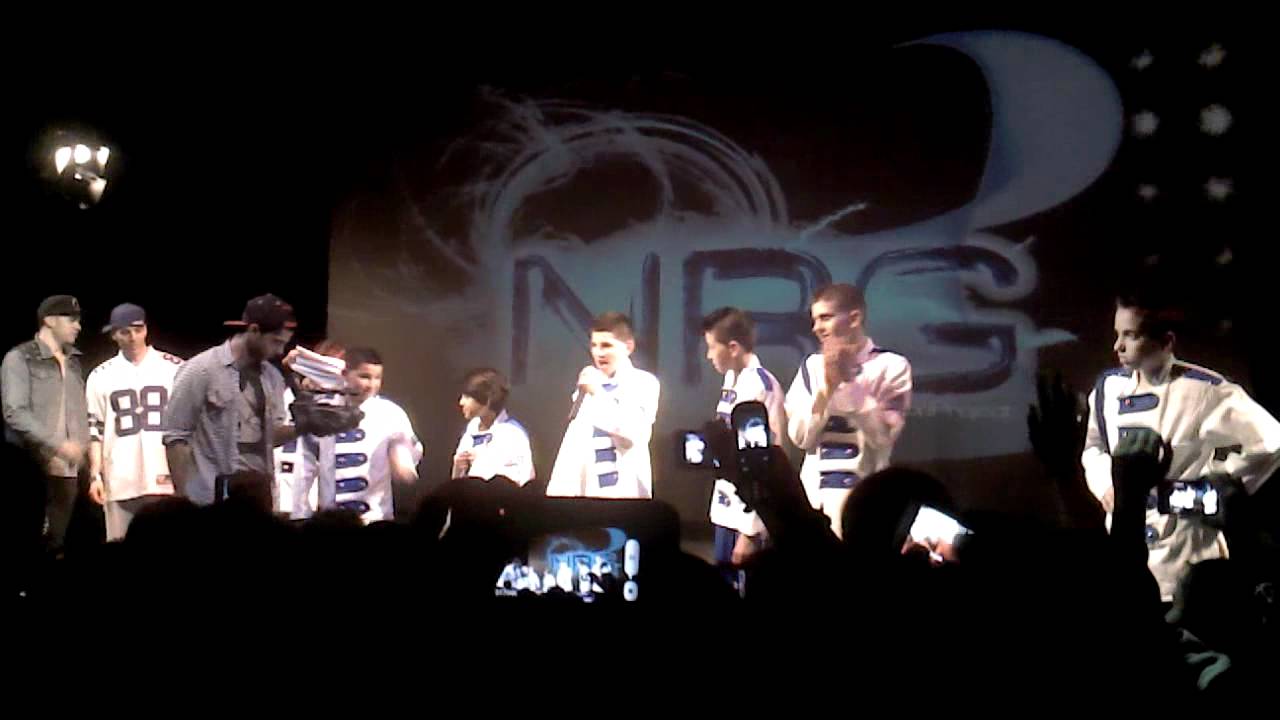 Iconic Boyz Dancing to 