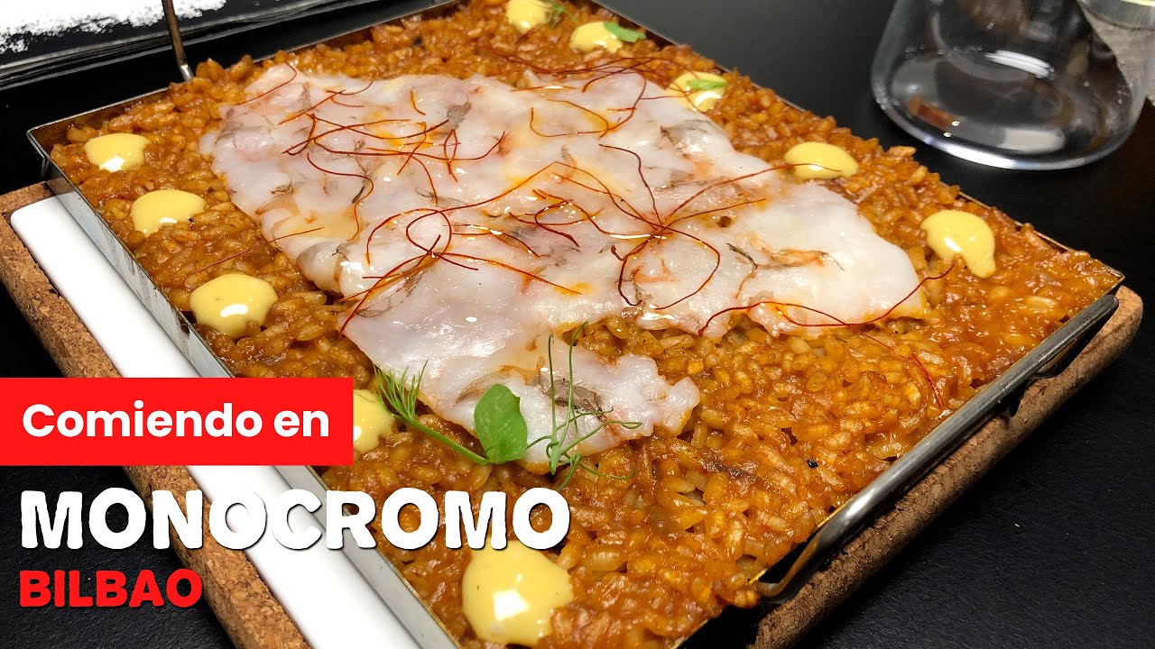 Disfrutando en el RESTAURANTE MONOCROMO. Un imprescindible en BILBAO.
