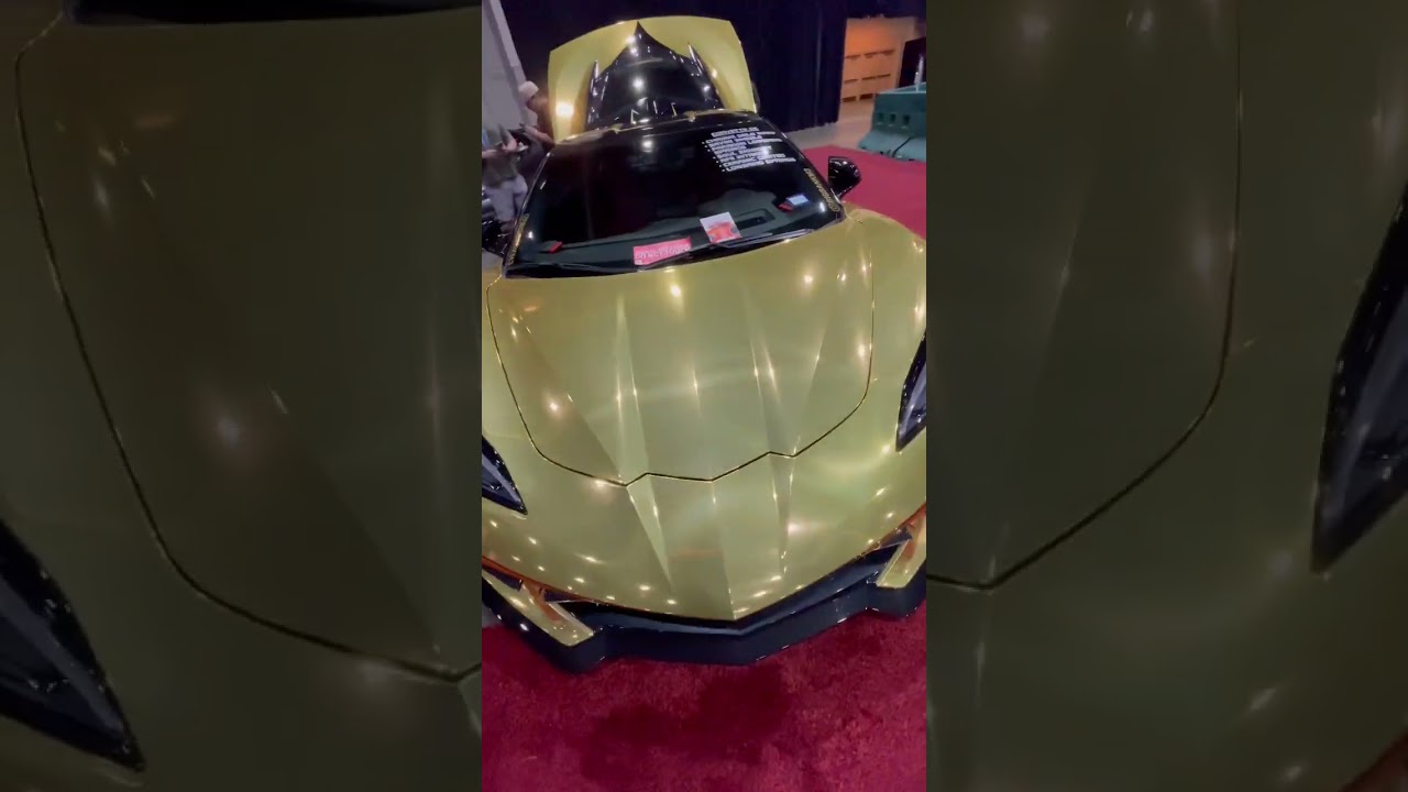 1 of 1 Gold Chrome Corvette C8 🥵 #shorts