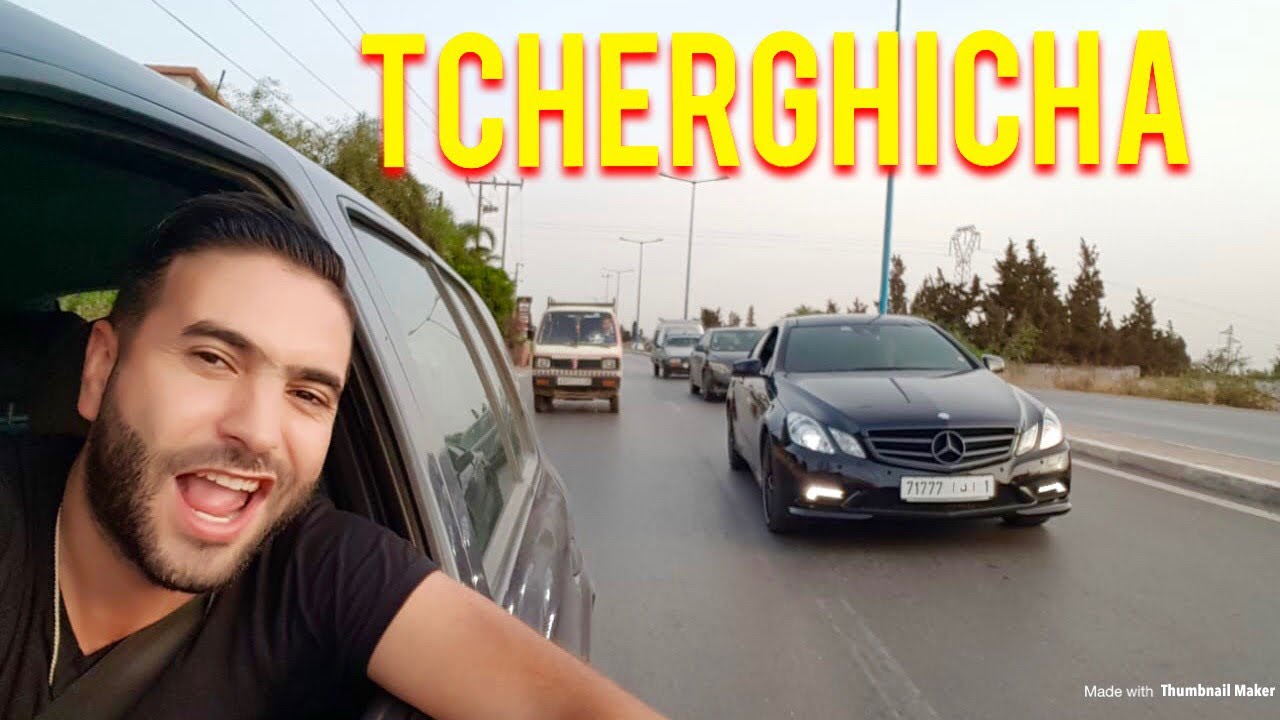 MERCEDES E550 COUPE meets Renault Clio Campus 💥😂 💥‏تشرغيشة في الدار البيضاء