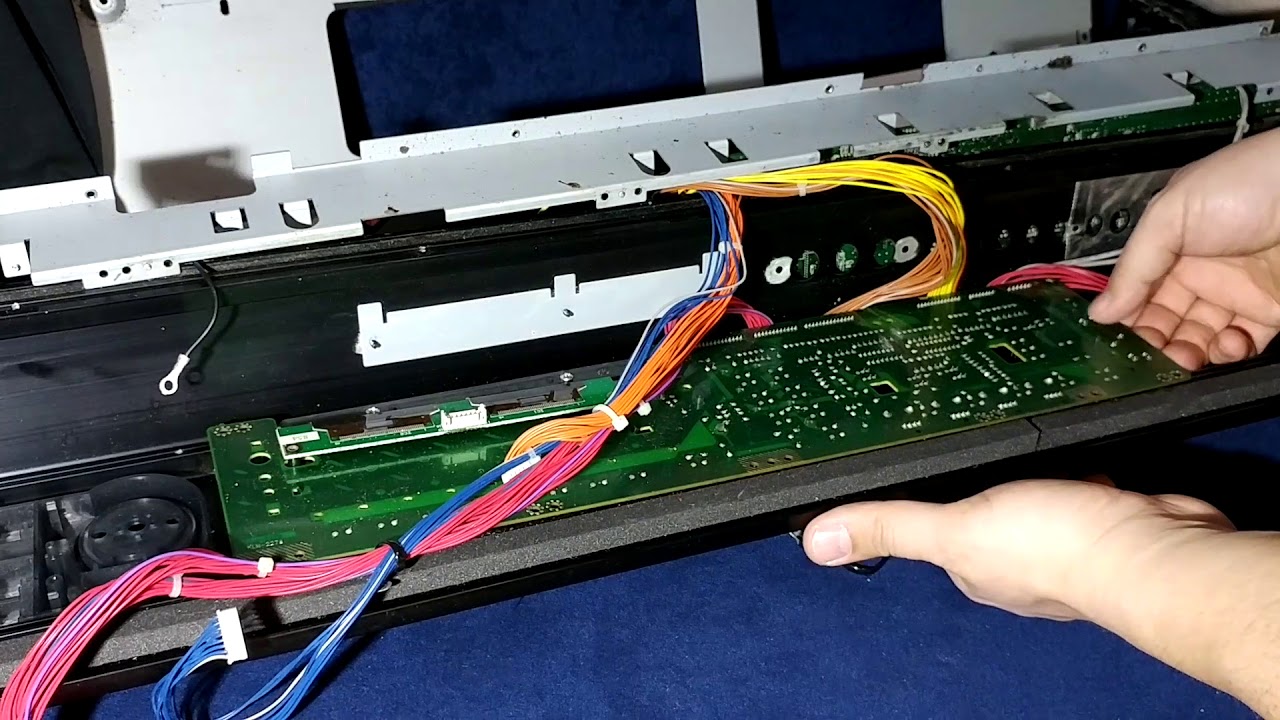 Korg TR disassembly - switches and knobs cleaning - reassembly