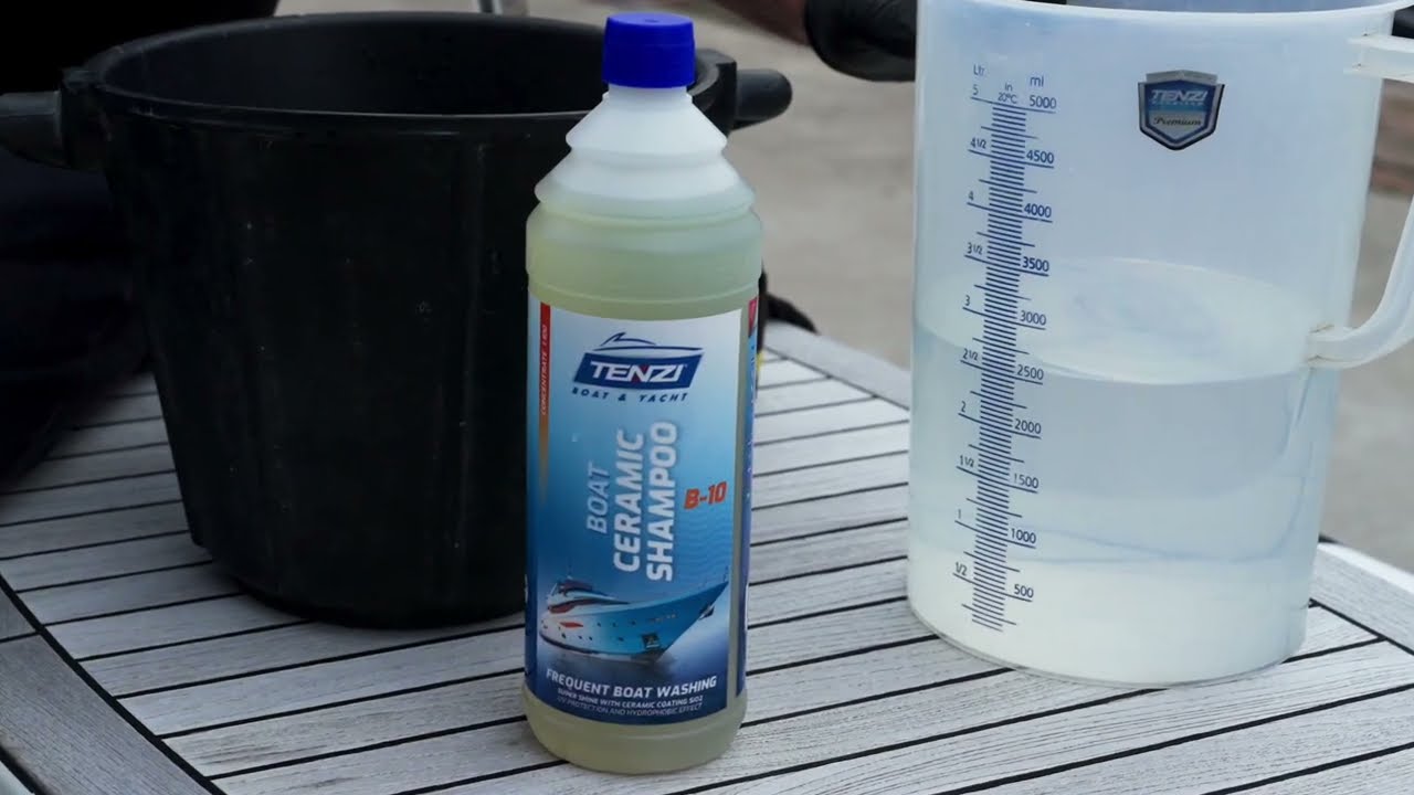 Czym najlepiej myć i zabezpieczać powierzchnię łodzi - Boat Ceramic Shampoo