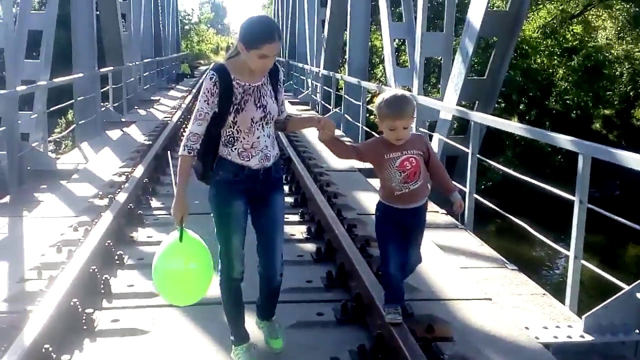 Старый мост. (часть 1). Бывший железнодорожный мост в Дубовке. Запорожье. The old bridge. (part 1).