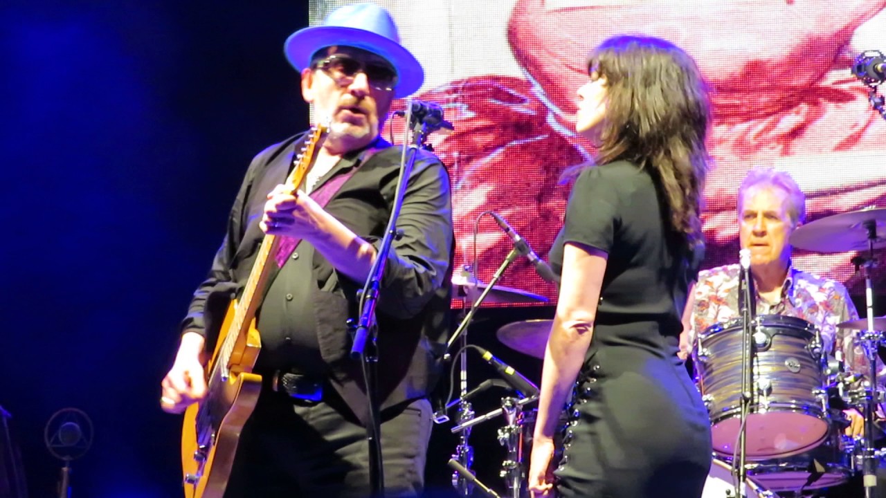 Elvis Costello & The Imposters With Imelda May - I Can't Stand Up For Falling Down 6/21/17