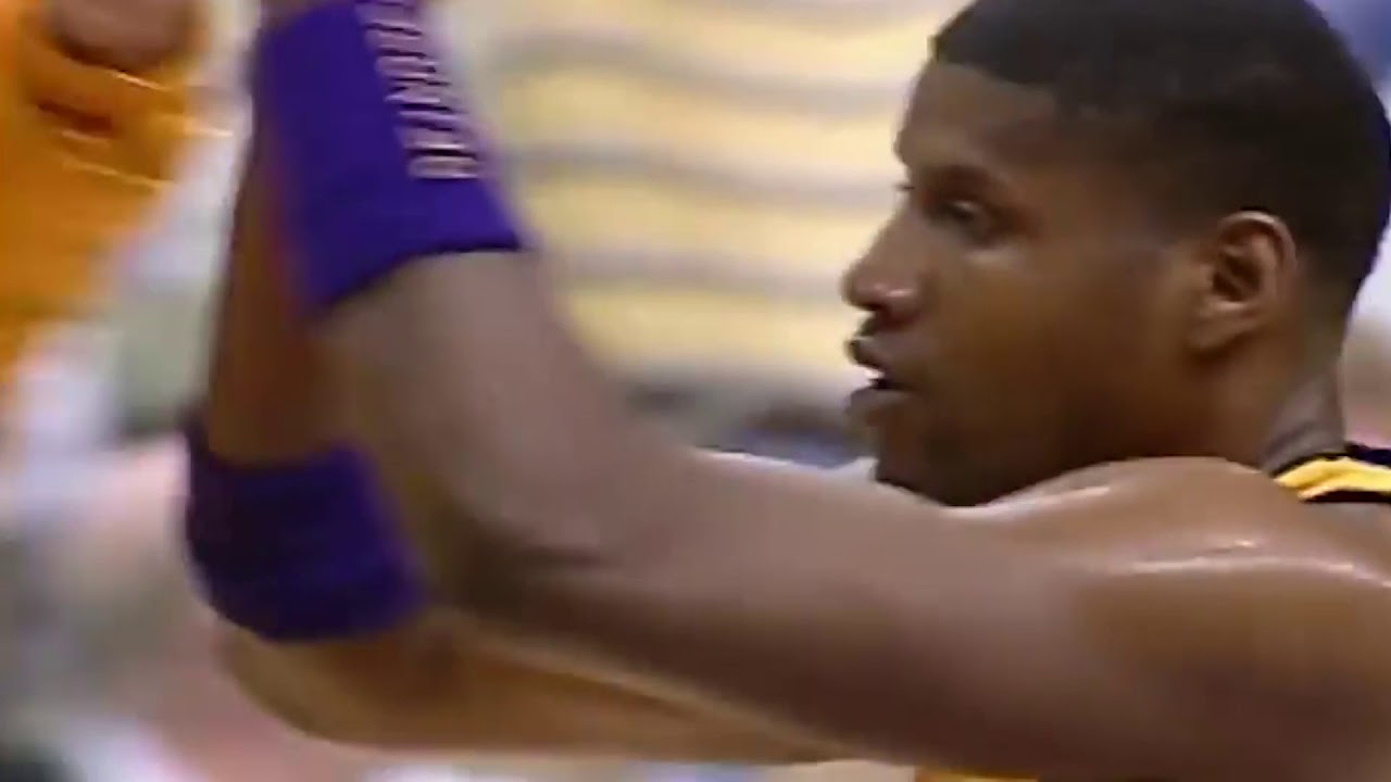 Samaki Walker Tripla