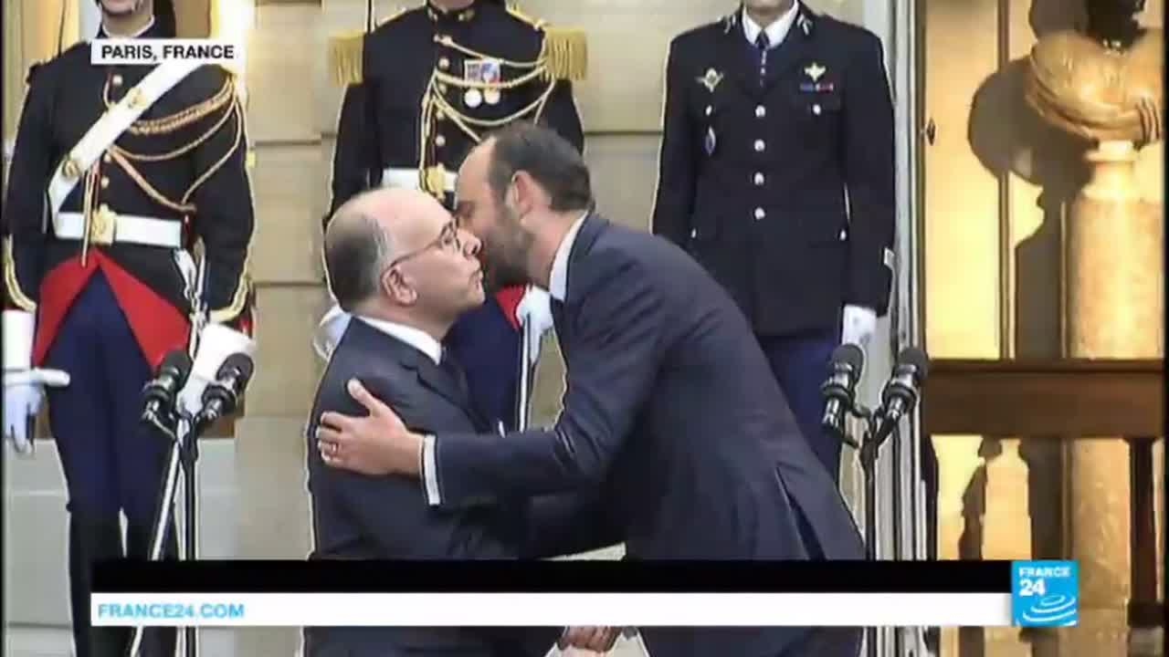 REPLAY - Passation de pouvoirs entre Bernard Cazeneuve et Edouard Philippe, nouveau Premier ministre