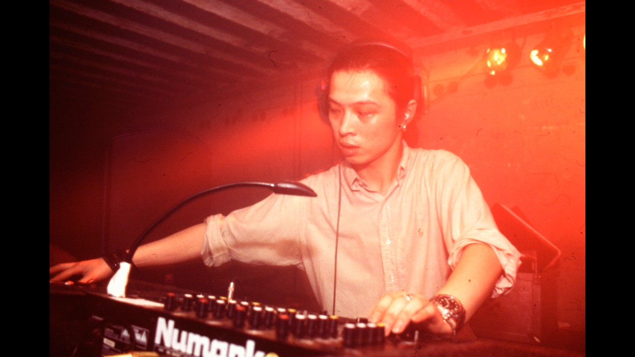 Fumiya Tanaka @ Club Rockets (Osaka JAP) 18/07/2001 - Techno Music