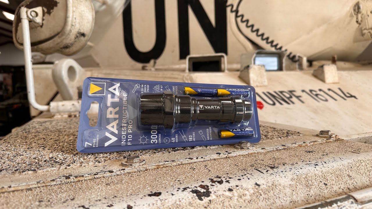 Varta F10 PRO Flashlight vs. Leopard 1 tank - TEST Is this the toughest flashlight ???
