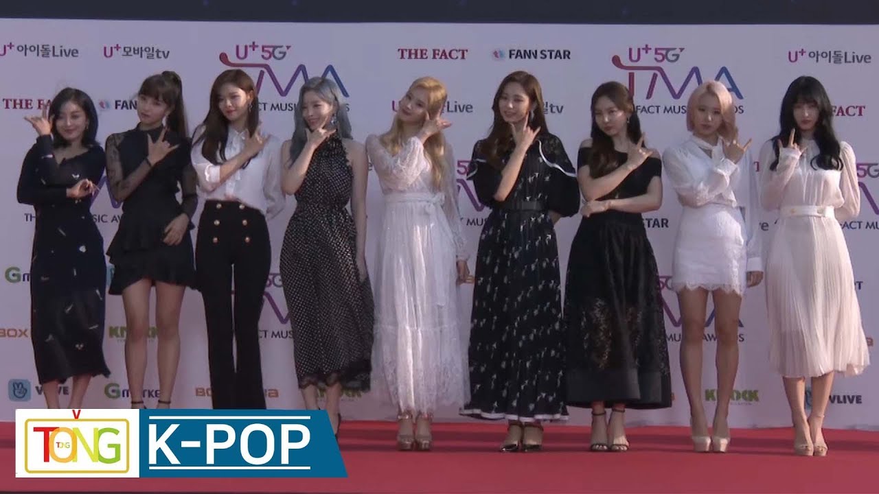 (ENGSUB) TWICE(트와이스) U+5G THE FACT MUSIC AWARDS Red Carpet (더팩트뮤직어워즈 레드카펫) [통통TV]