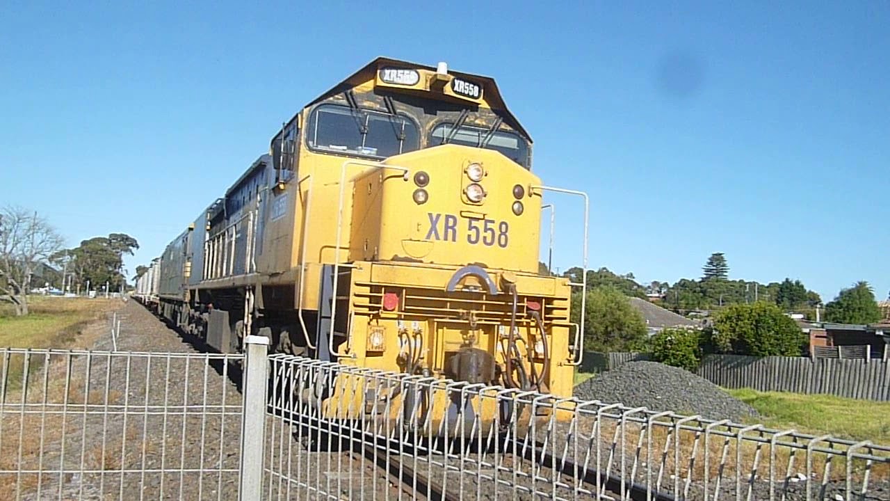 XR Class Leads The Long Island Steel Train - XR558 and G528 - Approaching Frankston - 22/03/2018