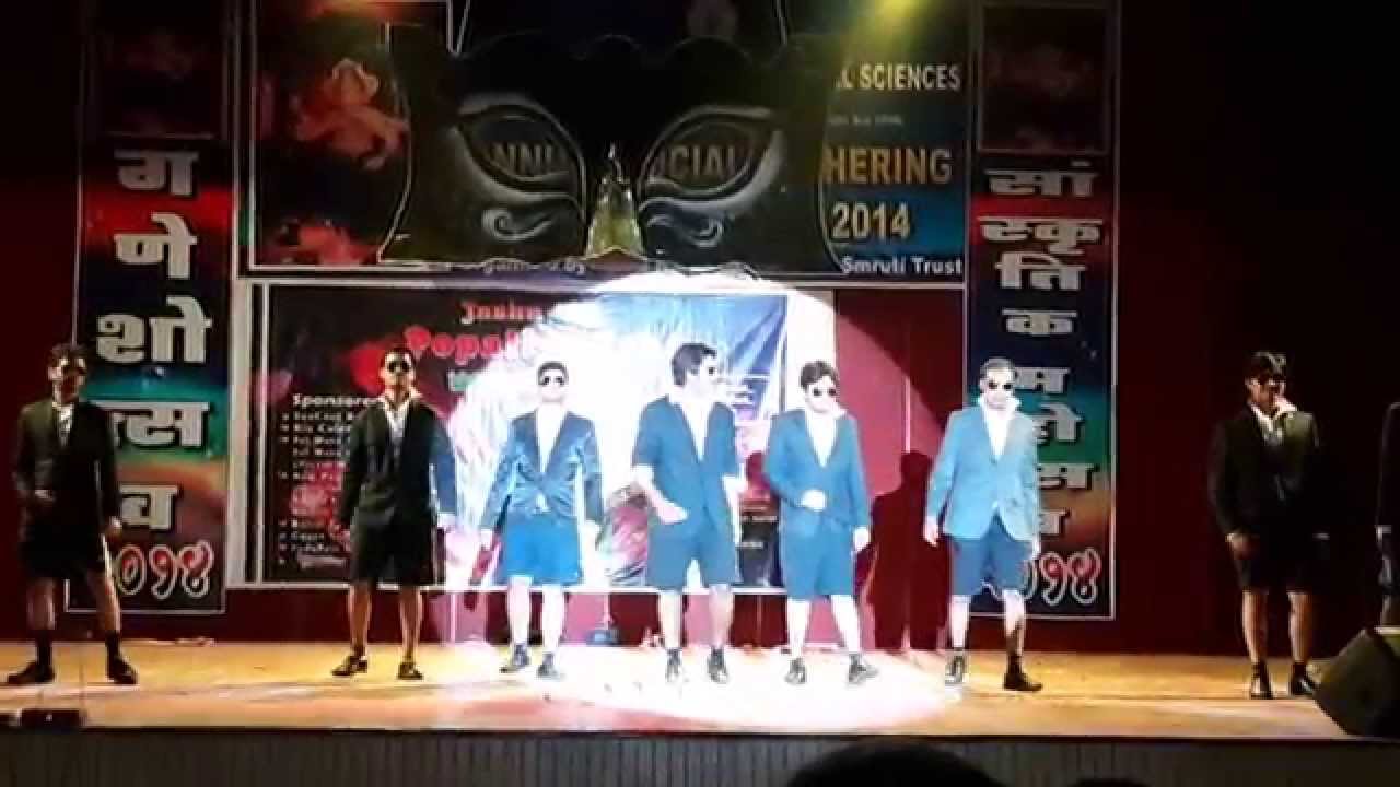Funny Dance | Gustakhi Maaf performed by MBBS 2k11 Boys in GFC 2014