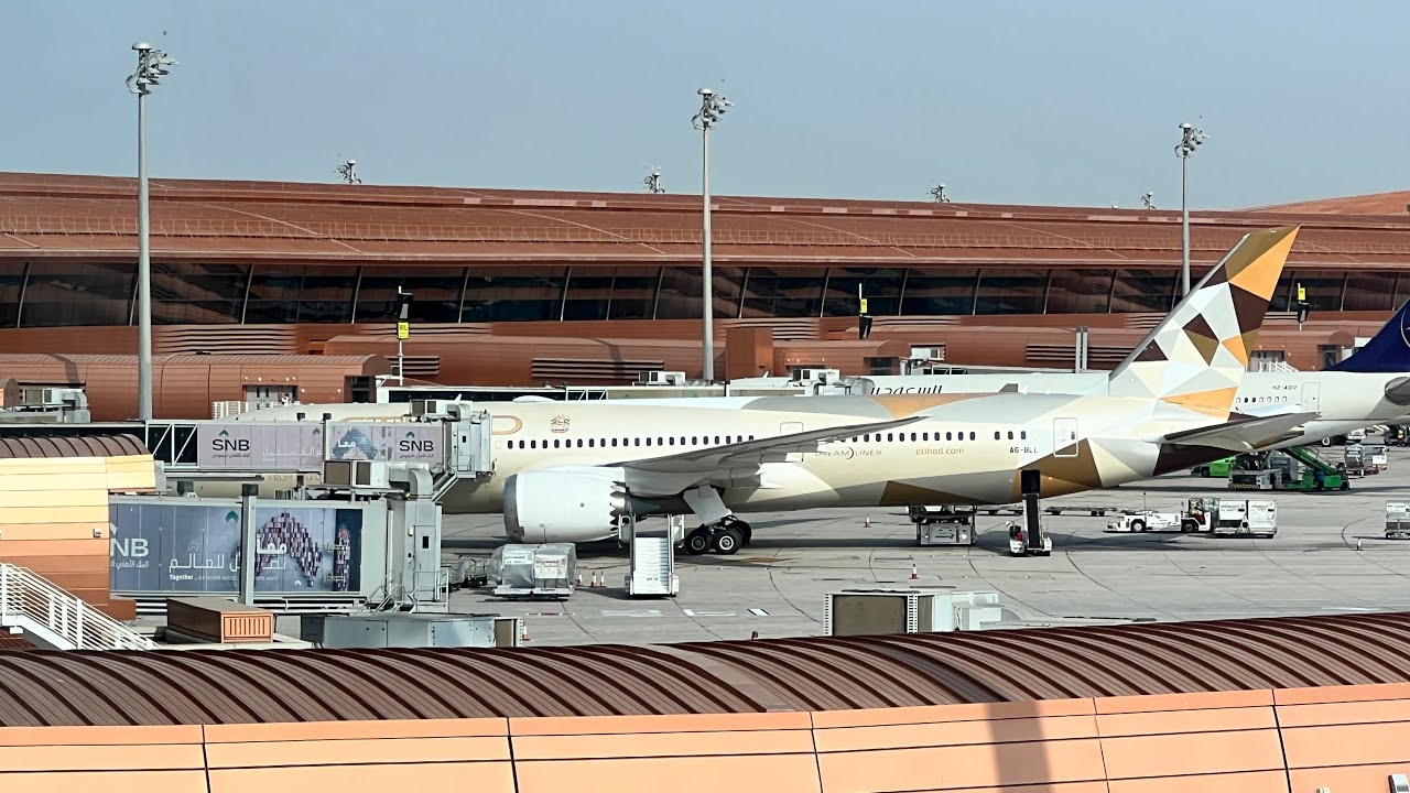 Jeddah 🇸🇦 to Abu Dhabi 🇦🇪 Flight ETIHAD AIRWAYS EY 312 DREAMLINER 4K