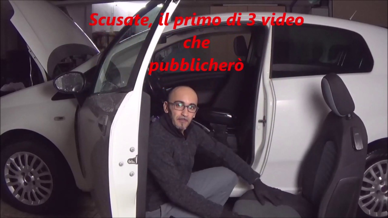 Fiat Grande Punto-primo video-smontaggio sedile dall'abitacolo.