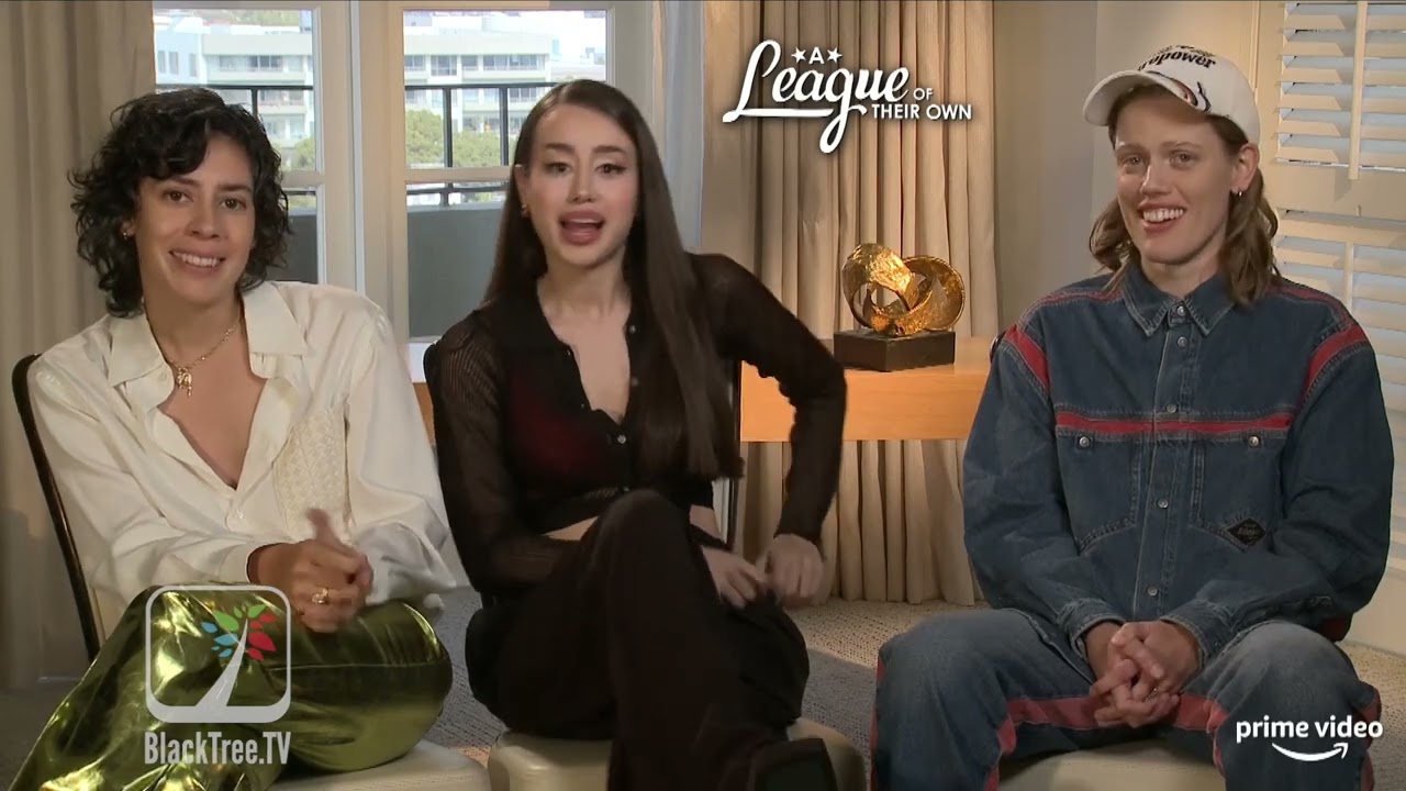 A League of their Own Interview w/ Roberta Colindrez, Priscilla Delgado, & Kelly McCormack on Prime