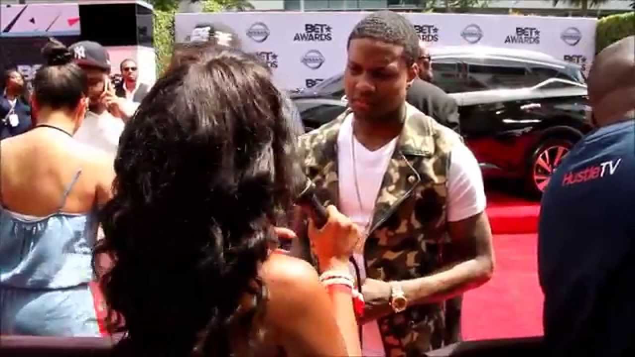 BET Awards 2015: Lil Durk Talks Dej Loaf w/ Demi Lobo