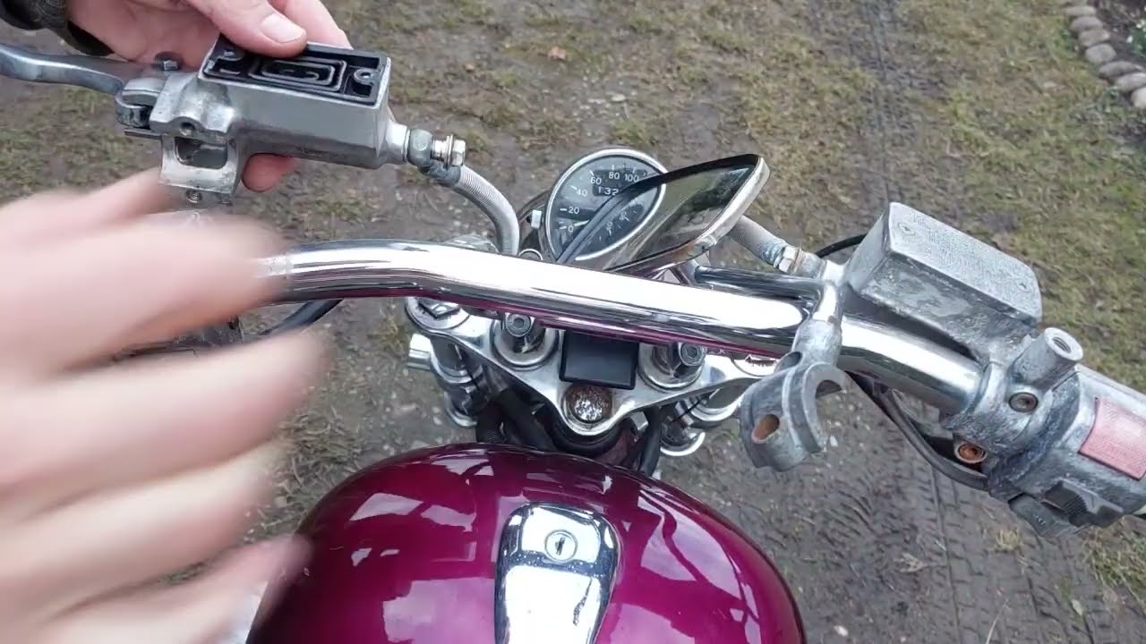 Suzuki Intruder 750 clutch dismount