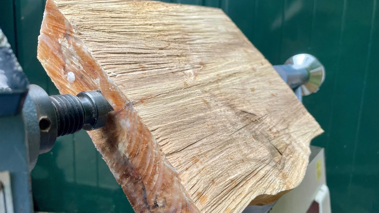 Woodturning - English Walnut Reveals Amazing Grain