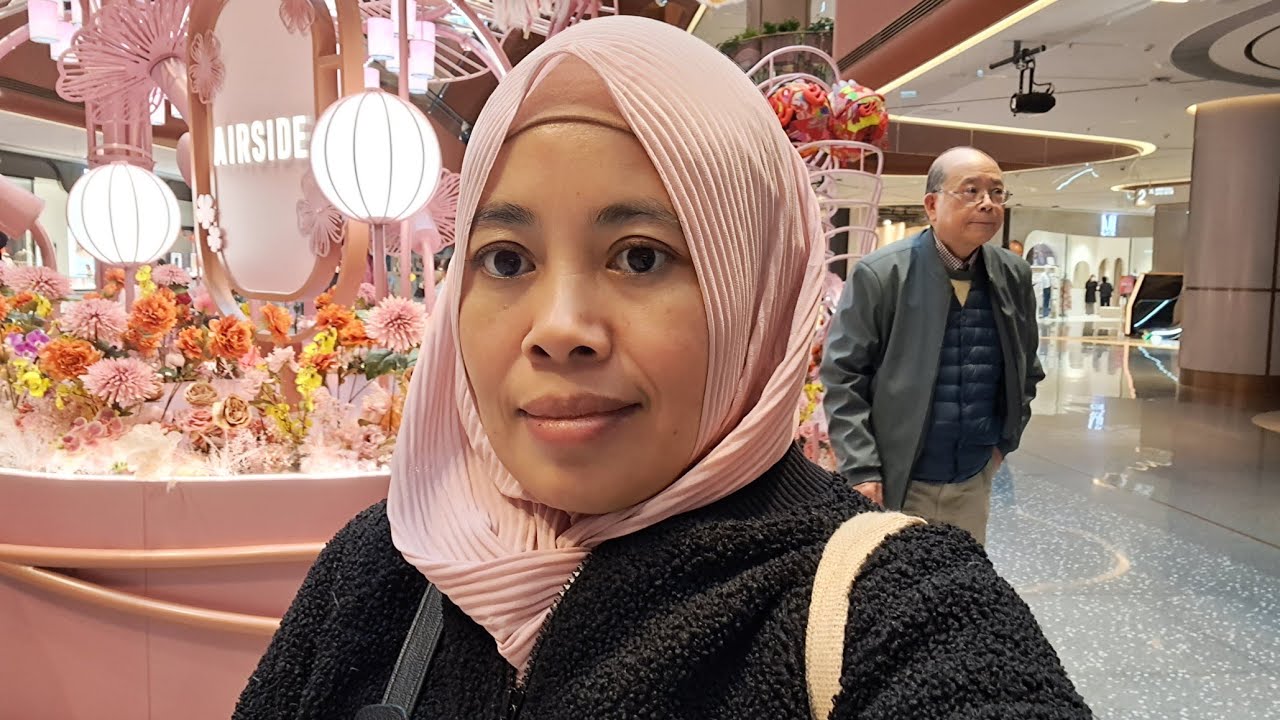 Airside mall