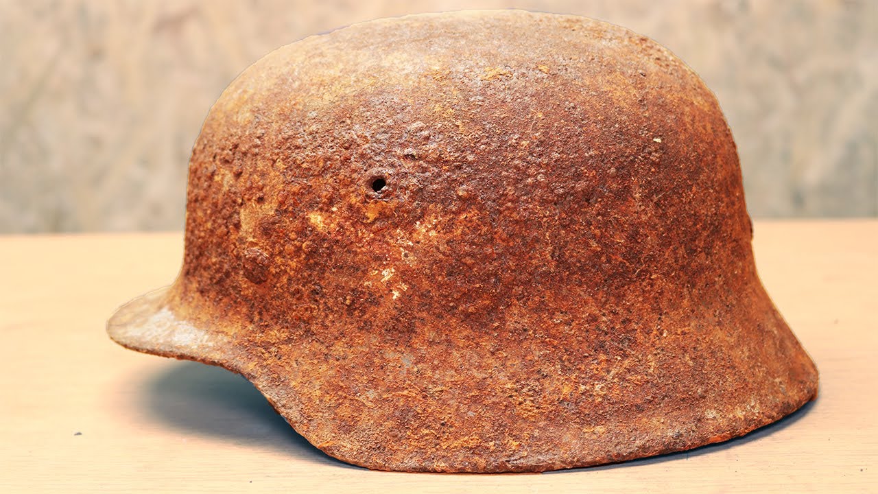 Preservation Very Rusty German Luftwaffe Helmet M40 ET64 - Restoration Project