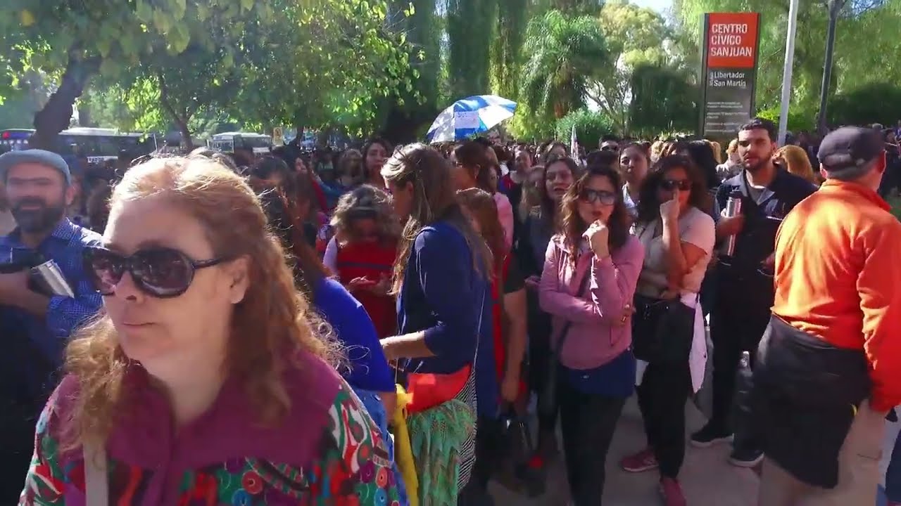 Reclamo de docentes Sanjuaninos 18 de abril del 2024