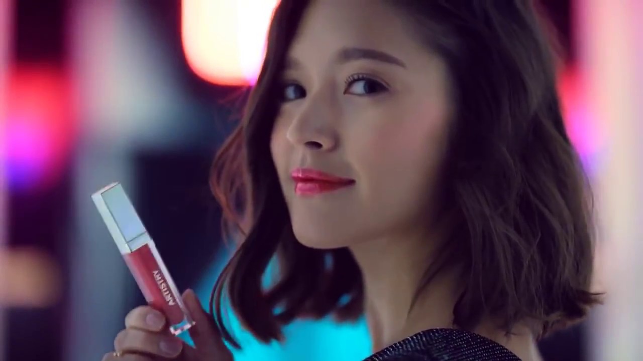 ARTISTRY SIGNATURE COLOR Light Up Lip Gloss