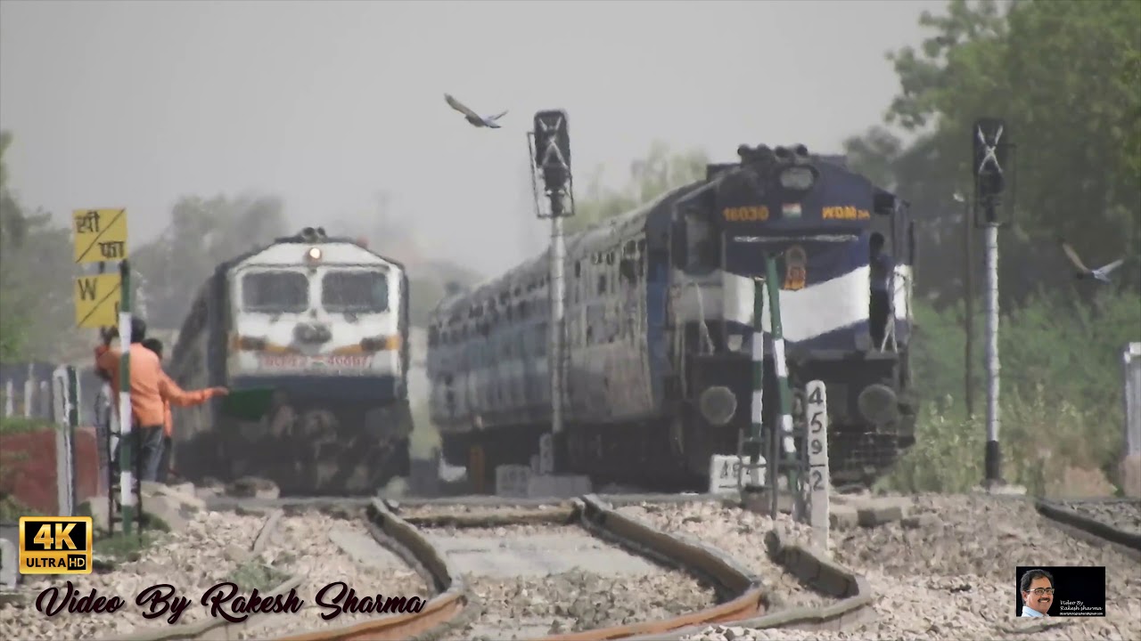 Spectacular Parallel Run of Bikaner Bandra V/S Bikaner Delhi SF Express
