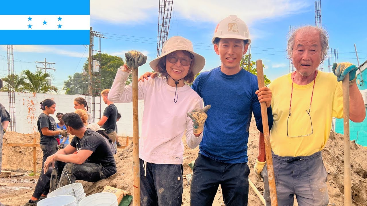 Mi mamá y papá construyen escuela en Honduras conmigo