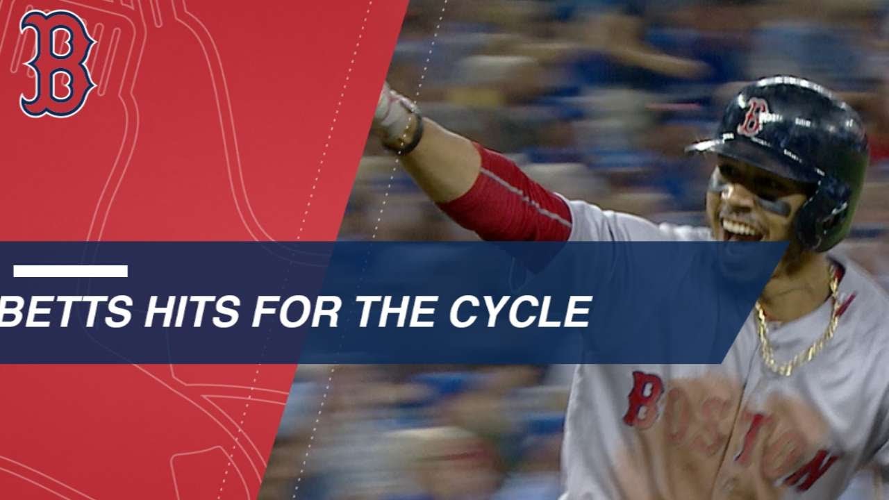 Betts caps off a cycle with a homer in the 9th