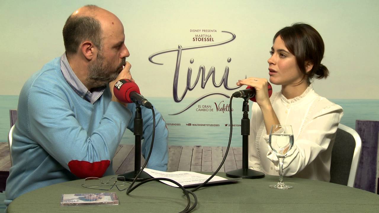 Entrevista d'El món a RAC1 a Martina Stoessel 