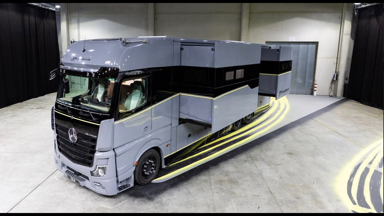 Größte Wohnmobile Europas: STX Eila Edition One 2021 mit 4 Slideouts Mercedes Benz Actros Motorhome