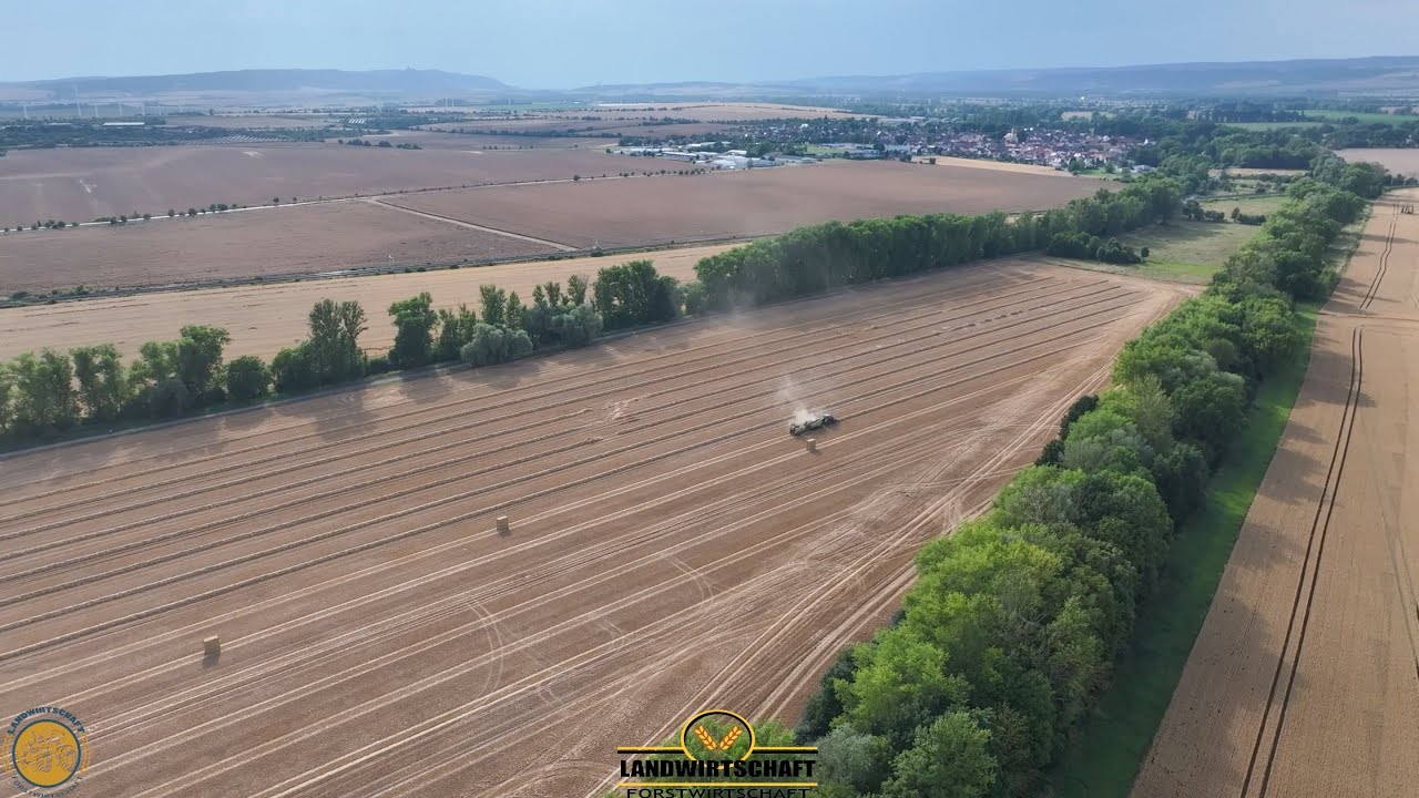 Noch 2 Stunden dann kommt der Regen Jetzt müssen wir Gas geben! LU Hesselbach bei der Strohbergung