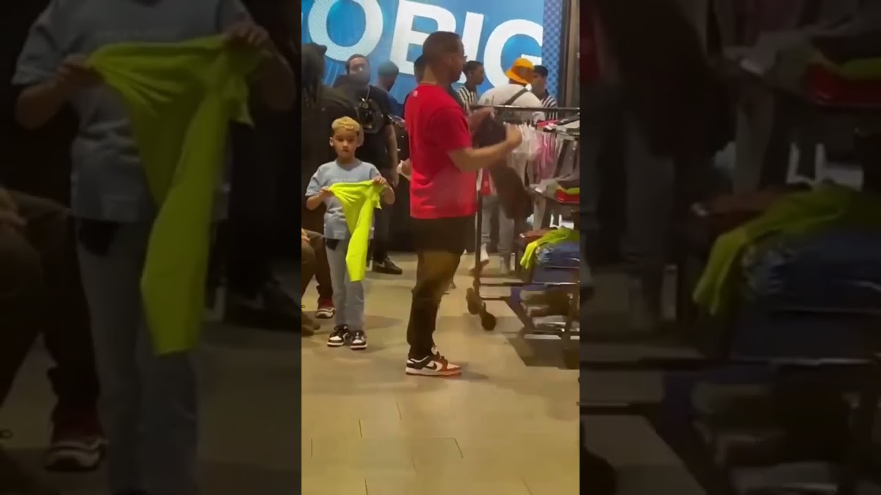 Una Fanática Miro a Anuel y A PABLITO 