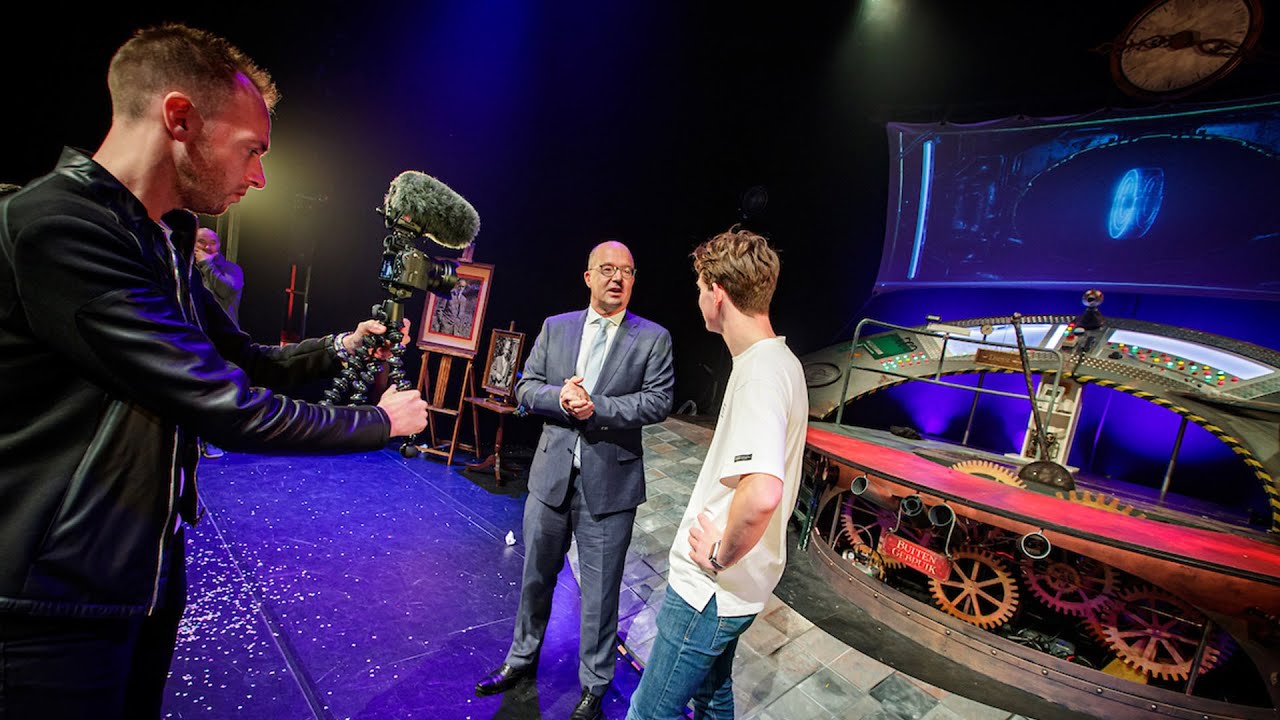 PREMI&Egrave;RE: DE GROTE EFTELING KOEKOEK SHOW! EN INTERVIEW MET MAY HOLLERMAN 🤩 | Bart Baan
