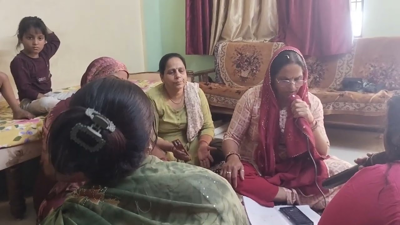 मैया विनती करूं दोनों हाथ जोड़के 🌸🌸🌸🌸