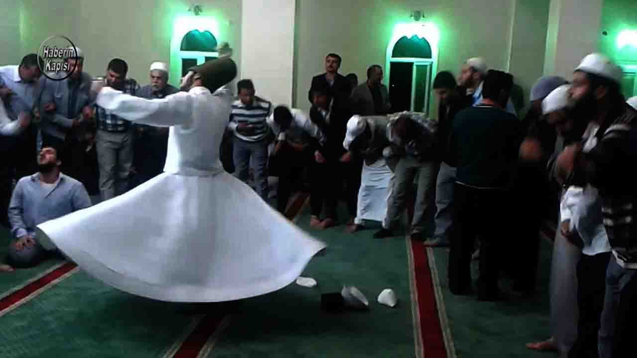 Şeyh Seyda Camiinde Zikir