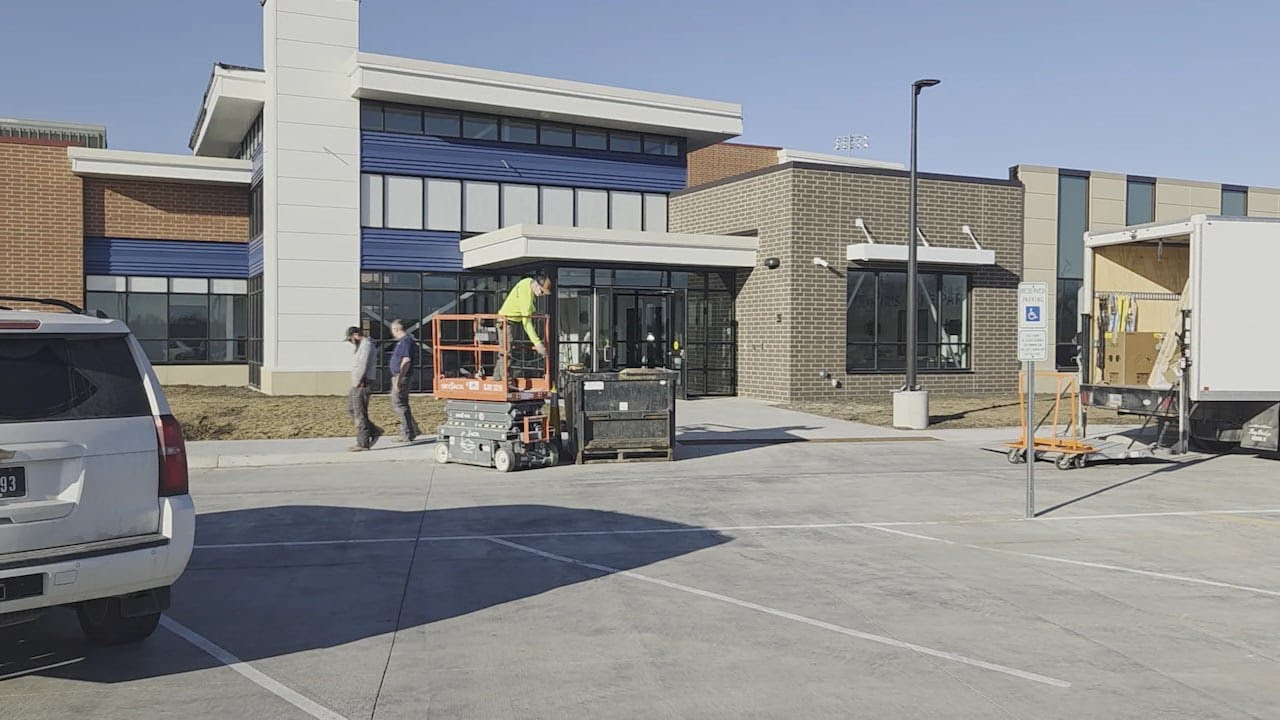 Harris-Lake Park opens new elementary school after boiler failure in old building