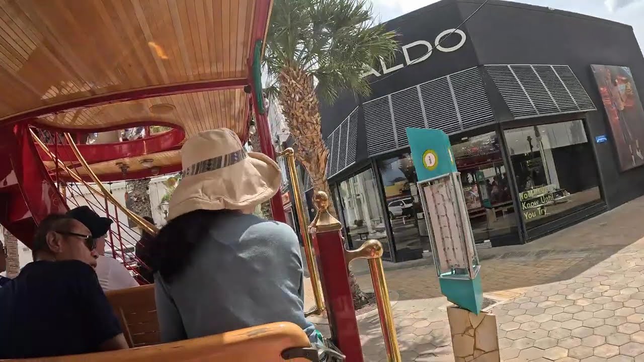 FREE TROLLY | ORANJESTAD, ARUBA | CRUISE PORT