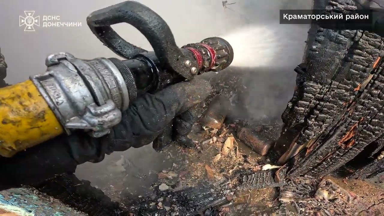 Щодня на варті життя: рятувальники Донеччини ліквідовують пожежі