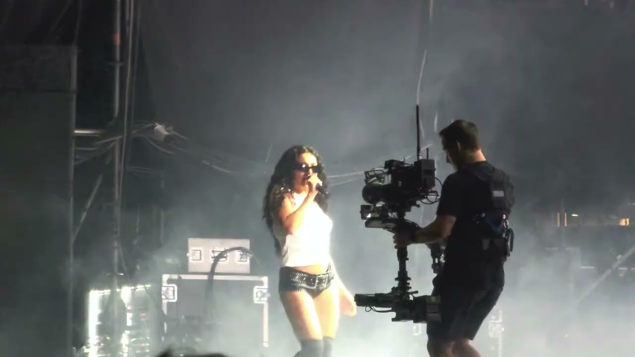 2025-05-31: Charli XCX - Von dutch (Live at Orange Warsaw Festival)