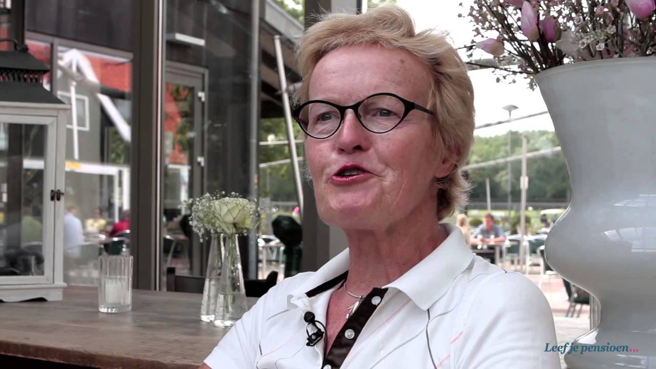 Trees heeft vele hobby's die haar actief houden, waaronder golf en yoga
