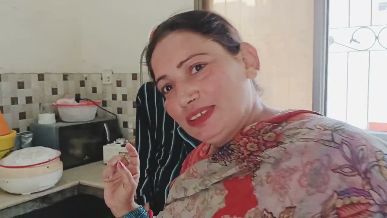 fozia aj Nancy ka gher dekha rhi 🤗😍