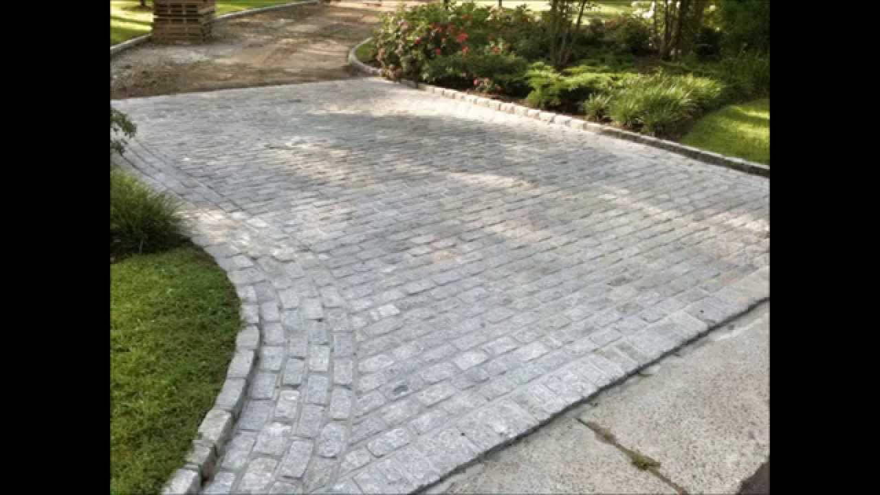 Cobblestone Apron - Asphalt Driveway - Old Westbury, N.Y 11568 - #stonecreationsoflongisland